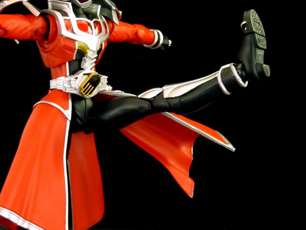 S.H.フィギュアーツ 仮面ライダーウィザード フレイムドラゴン