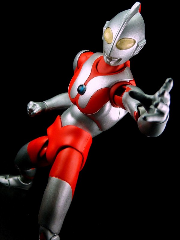 ULTRA-ACT ウルトラマン（リニューアルVer．） レビュー : グレスケ