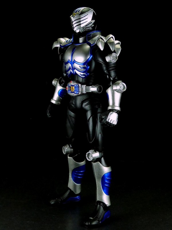 S.H.フィギュアーツ 仮面ライダータイガ レビュー : グレスケ