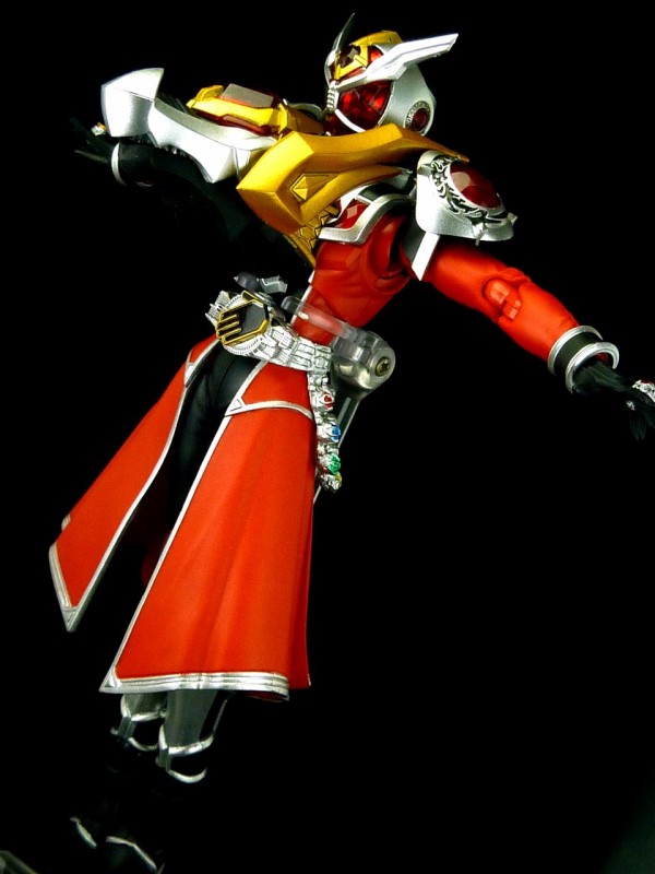 S.H.フィギュアーツ 仮面ライダーウィザード フレイムドラゴン