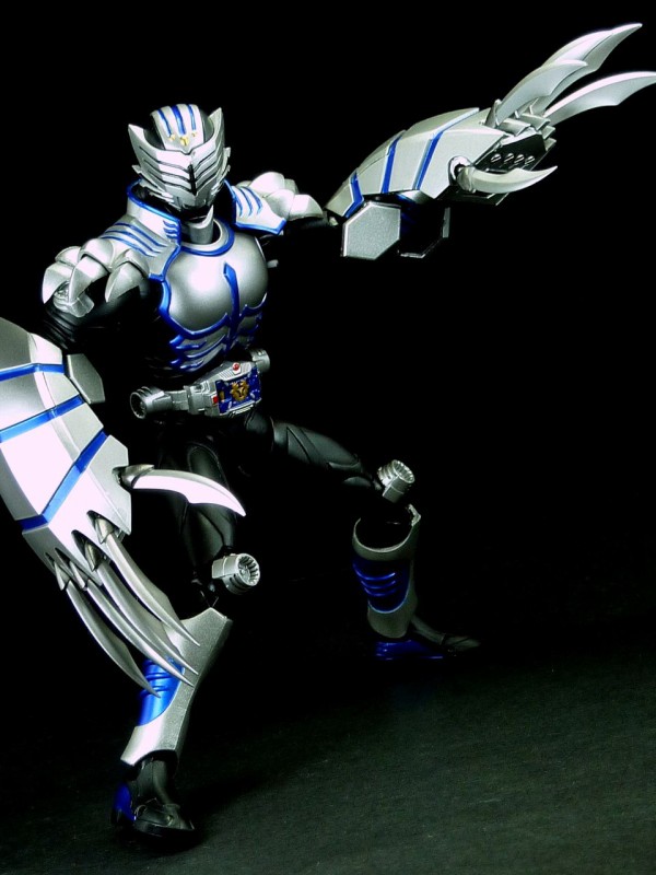 S.H.フィギュアーツ 仮面ライダータイガ レビュー : グレスケ