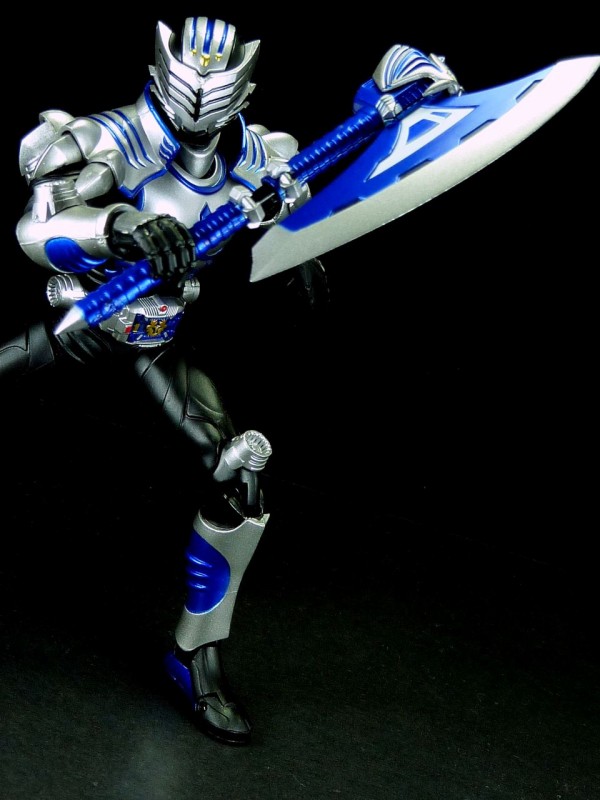S.H.フィギュアーツ 仮面ライダータイガ レビュー : グレスケワールド