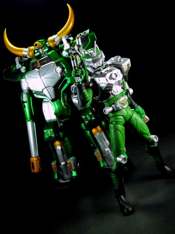 【開封美品】S.H.フィギュアーツ マグナギガ Amazon.co.jp: S.H.フィギュアーツ 仮面ライダー龍騎 マグナギガ