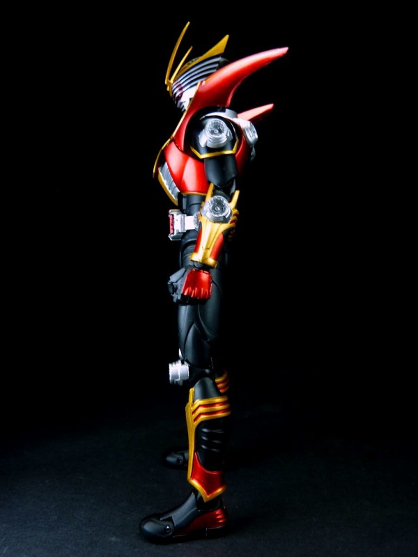 仮面ライダー龍騎　フィギュアーツ S.H.Figuarts（真骨彫製法） 仮面ライダー龍騎 | 魂ウェブ