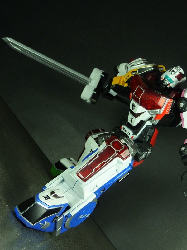 バンダイ　スーパーロボット超合金 デカレンジャーロボ Amazon.co.jp: TAMASHII NATIONS スーパーロボット超合金