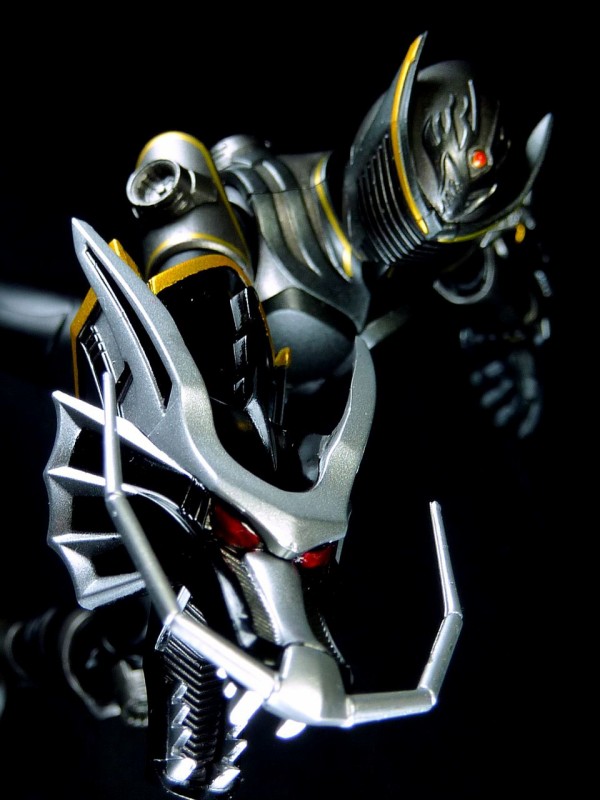 仮面ライダー龍騎＆ドラグレッダー リュウガ＆ドラグブラッカー フィギュアーツ レビュー】 バンダイ 魂ウェブ商店 S.H.Figuarts 仮面ライダー