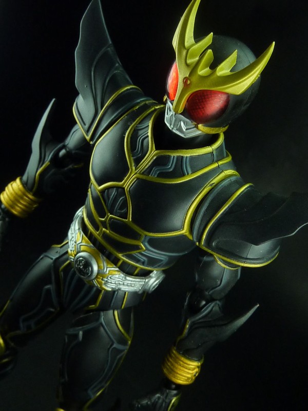 S.H.Figuarts（真骨彫製法） 仮面ライダークウガ アルティメット