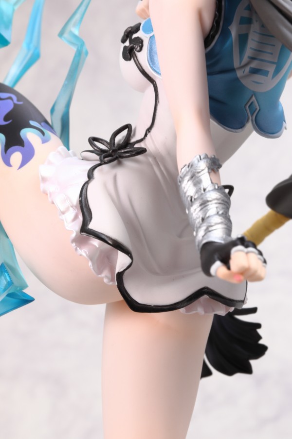 ブレードアークス from シャイニングEX 白き雷龍 パイロン