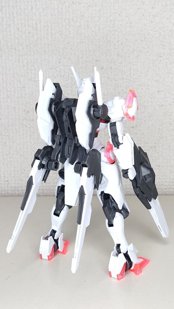 HGガンダムエアリアル＆ガンダムルブリス(ソリッドクリアver