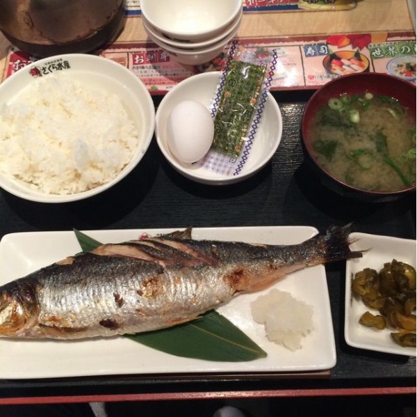 田町駅 激安 ワンコインランチ 三田駅 慶應義塾大学周辺 500円ランチ カラコン情報館 激安 500円 カラコン情報館