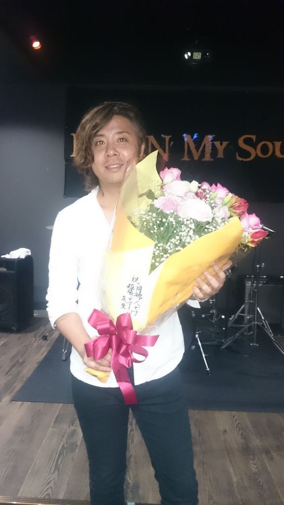 歌詞カードと花束 書き語り