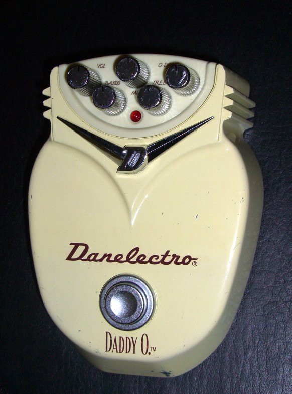 見た目ジャンクな歪みをゲット Danelectro DADDY O : 約17年ぶりに