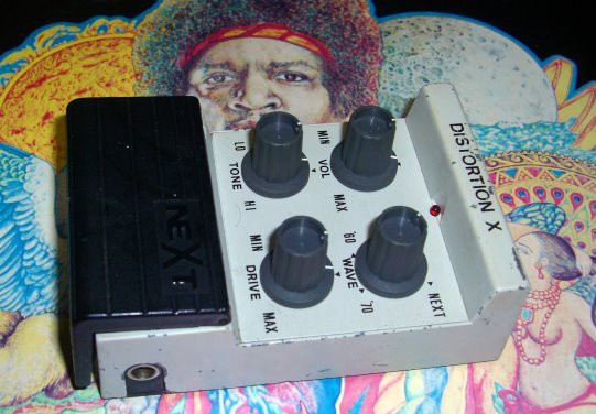 掘り出し物かどーか微妙なジャンク品を行きつけの楽器屋でゲット NEXT