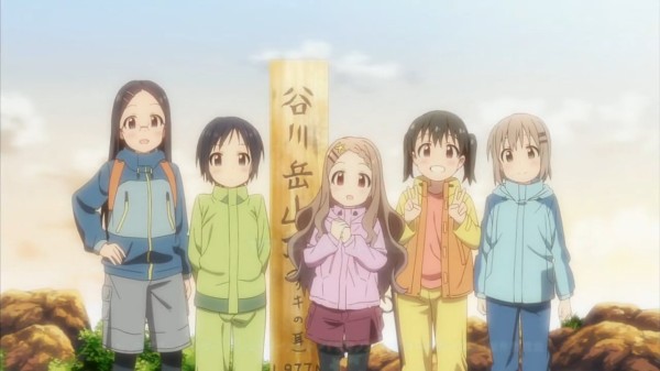 ヤマノススメ サードシーズン 第１話 感想 筑波山ナイトハイク 逆転した構図も素敵だ アニメと漫画と 連邦 こっそり日記