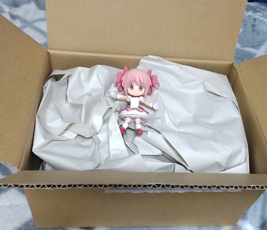 アニメイトからデカイ箱 クラリスのアルバムキター 魔法少女まどかマギカを全力で楽しむブログ