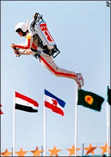 ８４年のロスオリンピックで見せた未来の世界 ジェット噴射の人間 Sayounaru Blog