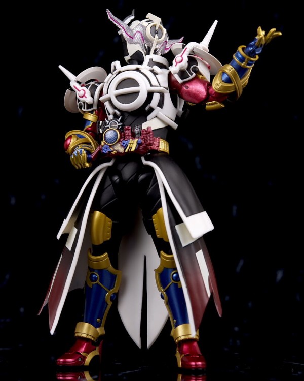 S H フィギュアーツ 仮面ライダーエボル ブラックホールフォーム フェーズ４ レビュー はっちゃか