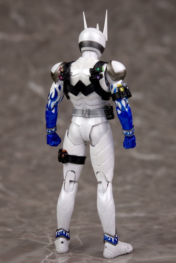 【未開封】S.H.フィギュアーツ 真骨彫製法 仮面ライダーエターナル S.H.Figuarts（真骨彫製法） 仮面ライダーエターナル | 魂ウェブ