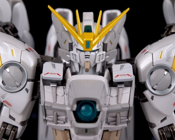 GUNDAM FIX FIGURATION METAL COMPOSITE ウイングガンダムスノー