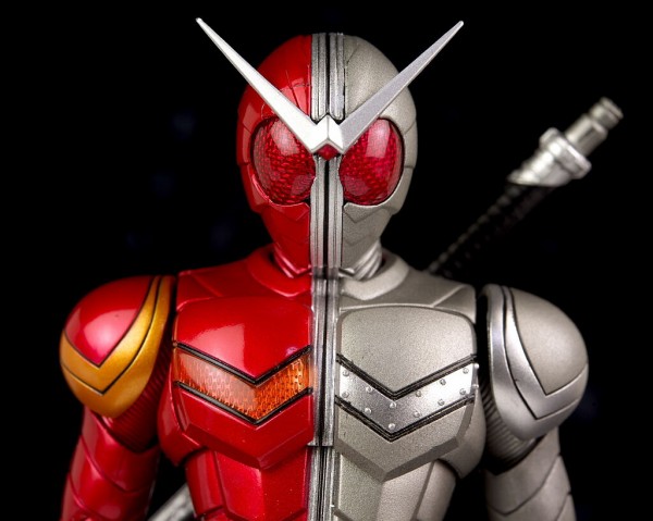 S.H.フィギュアーツ （真骨彫製法） 仮面ライダーW ヒートメタル