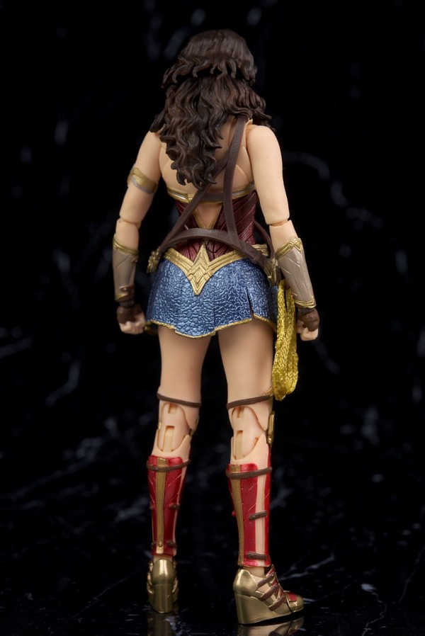 S.H.Figuarts ワンダーウーマン （JUSTICE LEAGUE）-