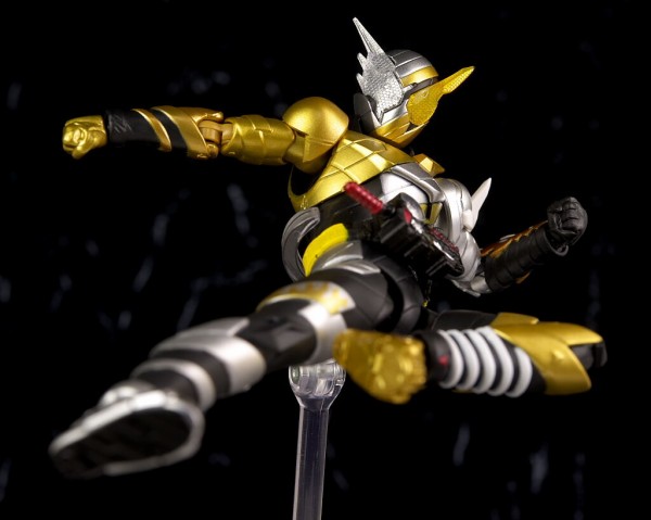 S.H.フィギュアーツ 仮面ライダービルド トライアルフォーム