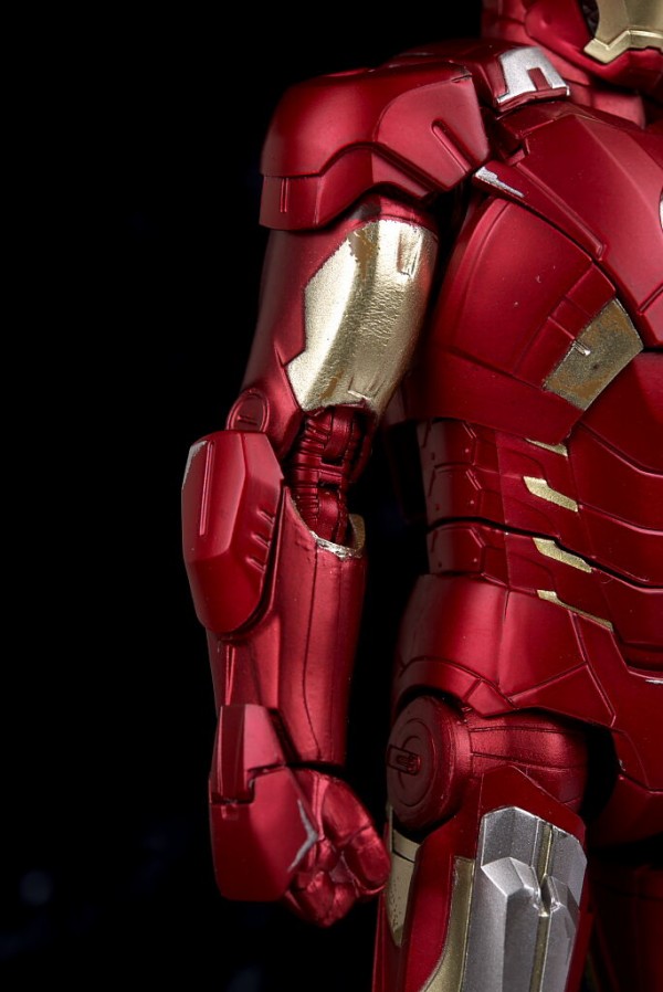 ★【新品未開封】アイアンマンマーク7 アベンジャーズ アセンブル エディション★ Amazon.co.jp: バンダイ(BANDAI) S.H.Figuarts アイアンマン