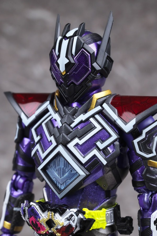 SH フィギュアーツ　仮面ライダー滅　迅 S.H.フィギュアーツ 仮面ライダー滅＆仮面ライダー迅 - メルカリ