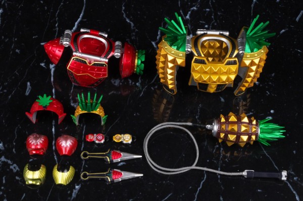 S.H.フィギュアーツ （真骨彫製法） 仮面ライダー鎧武 アームズ