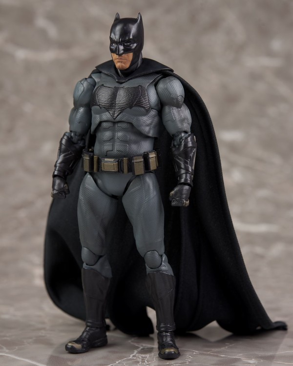 S.H.フィギュアーツ バットマン(JUSTICE LEAGUE) レビュー : は