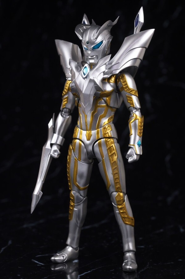 S.H.フィギュアーツ ウルティメイトシャイニングウルトラマン