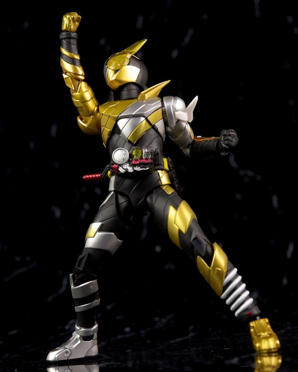 S.H.フィギュアーツ 仮面ライダービルド トライアルフォーム