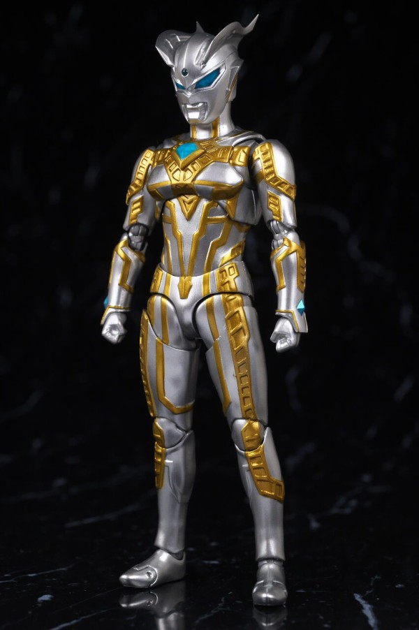 S.H.フィギュアーツ ウルティメイトシャイニングウルトラマン