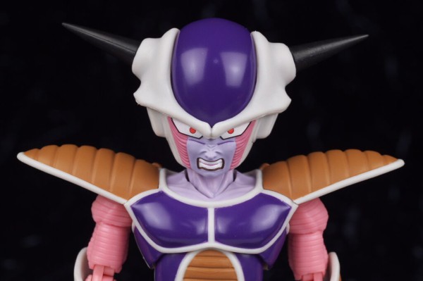 フリーザ第一形態＆フリーサホッドSHF S.H.Figuarts フリーザ 第一形態&フリーザポッド | 魂ウェブ