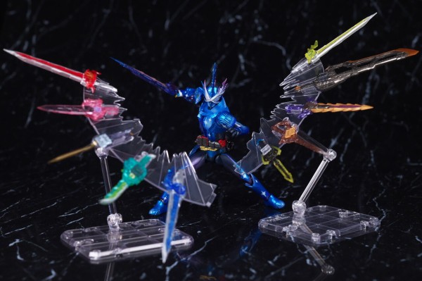 S.H.フィギュアーツ 仮面ライダークロスセイバー10聖剣セット