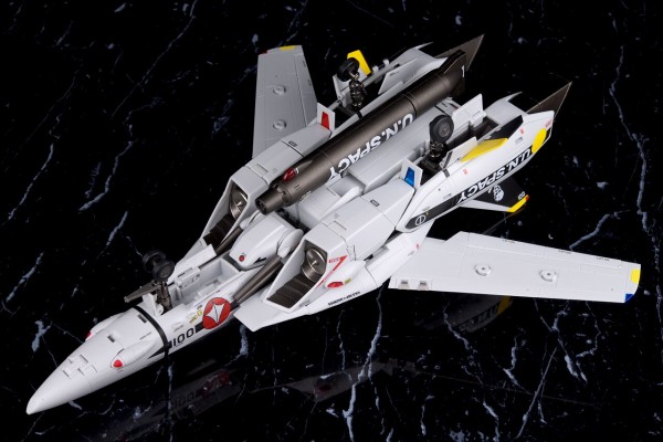 DX超合金 初回限定版VF-1S バルキリー ロイ・フォッカー