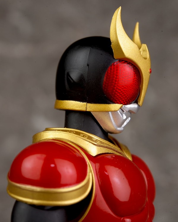 S.H.フィギュアーツ 仮面ライダークウガ ライジングマイティ 真