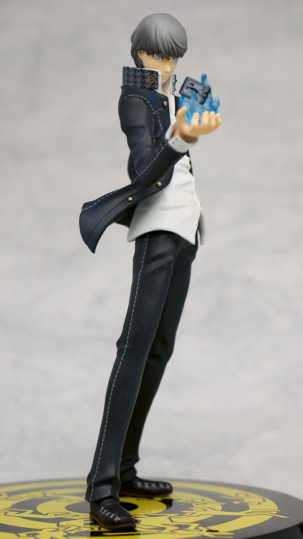 【新品未開封】フィギュアーツZERO 鳴上悠 ペルソナ4 Amazon.co.jp: フィギュアーツZERO ペルソナ4 鳴上悠 （魂