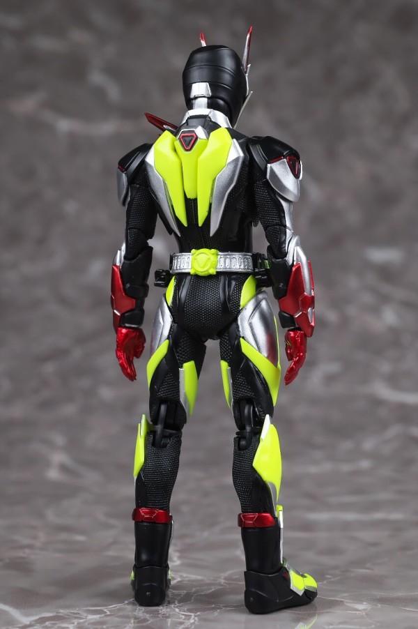 S.H.フィギュアーツ 仮面ライダーゼロツー (イズVer.) レビュー : はっ