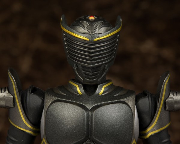 仮面ライダー龍騎 S.H.フィギュアーツ 仮面ライダーリュウガ S.H.フィギュアーツ 仮面ライダーリュウガ レビュー : はっちゃか