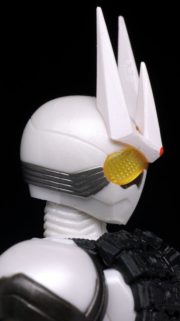 【開封品】フィギュアーツ　仮面ライダーエターナル Amazon.co.jp: S.H.フィギュアーツ(真骨彫製法) 仮面ライダー