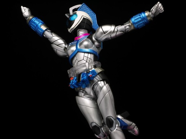 S.H.フィギュアーツ 仮面ライダーなでしこ レビュー : はっちゃか