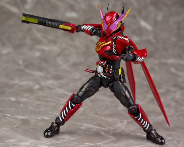 S.H.フィギュアーツ 仮面ライダービルド ラビットラビット