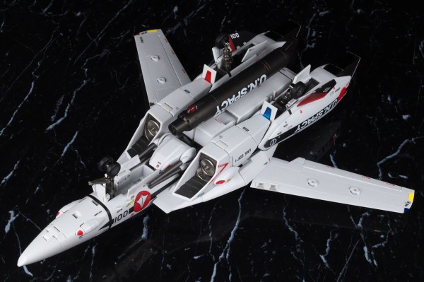 DX超合金 劇場版 VF-1S ストライクバルキリー（一条輝機