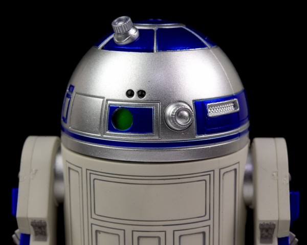 【未開封品】フィギュアーツ　R2-D2（A NEW HOPE） Amazon.co.jp: TAMASHII NATIONS S.H.フィギュアーツ スター