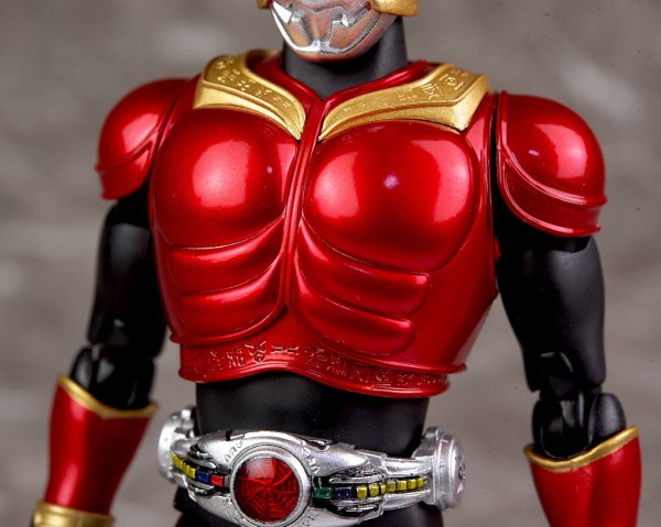 フィギュアーツ真骨彫仮面ライダークウガ発光ヘッド赤目マイティ用