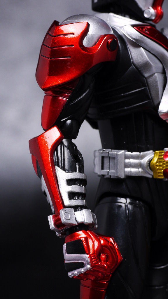 S.H.フィギュアーツ 仮面ライダーカブト ハイパーフォーム