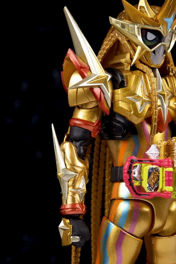 S.H.フィギュアーツ 仮面ライダーエグゼイド ムテキゲーマー S.H.フィギュアーツ 仮面ライダーエグゼイド ムテキゲーマー