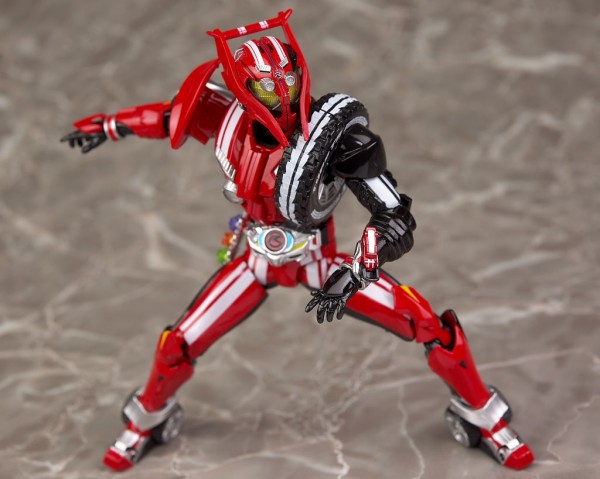 フィギュアーツ 仮面ライダー ドライブ タイプトライドロン 15th S.H.Figuarts 仮面ライダードライブ タイプトライドロン タイヤ