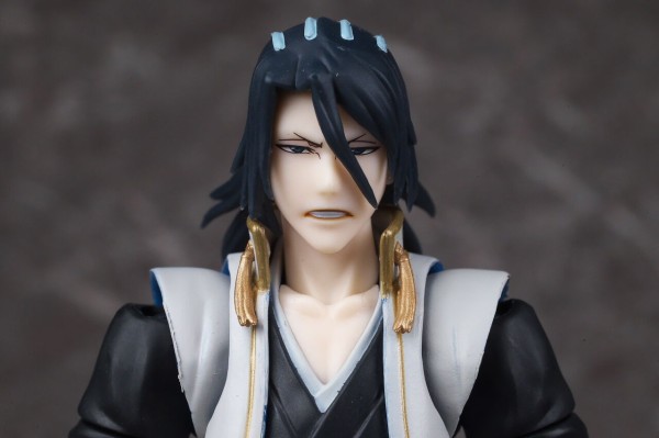 フィギュアーツゼロ 朽木白哉 フィギュア Amazon.co.jp: TAMASHII NATIONS フィギュアーツZERO BLEACH